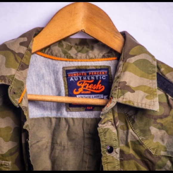 Camouflage button up shirt - Picture 2 of 2